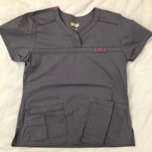 Gray Wonder Wink Scrub Set